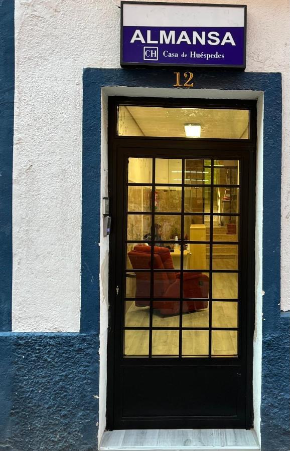 Casa De Huespedes Almansa Hotel Madrid Luaran gambar