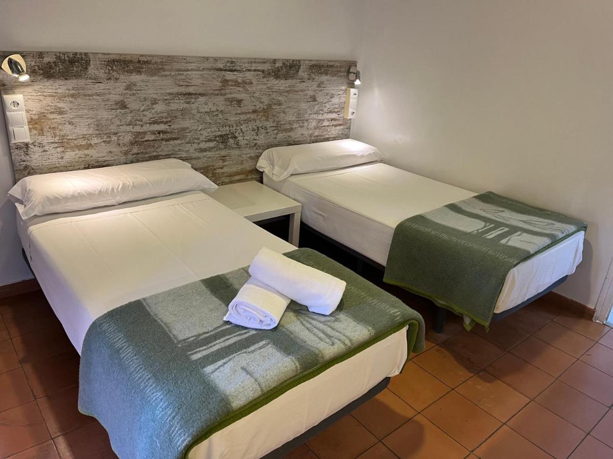 Casa De Huespedes Almansa Hotel Madrid Luaran gambar