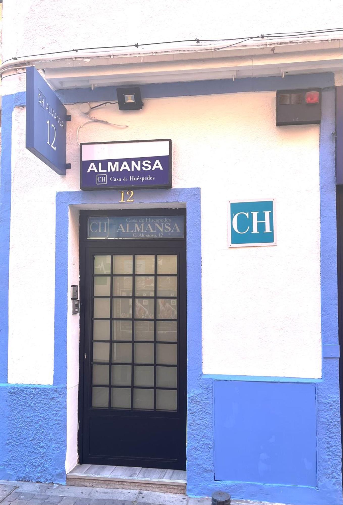 Casa De Huespedes Almansa Hotel Madrid Luaran gambar